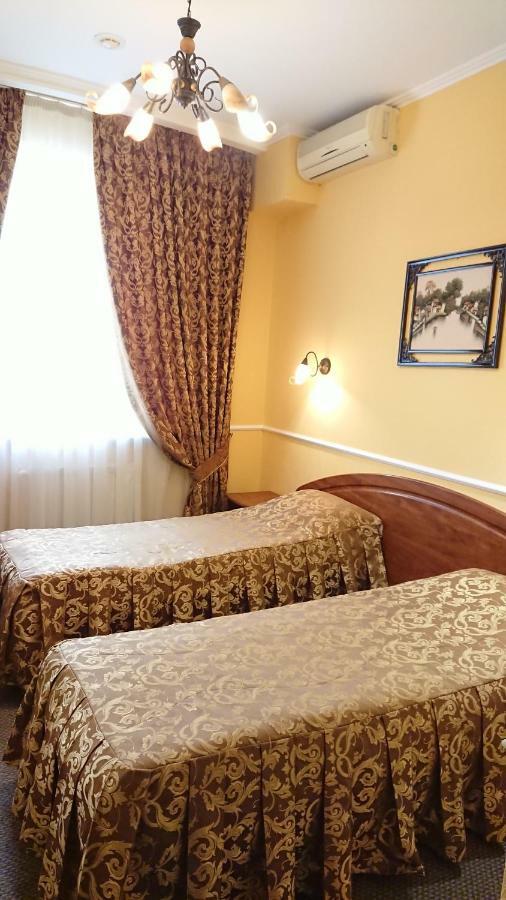 קרסנודאר Romantic Hotel מראה חיצוני תמונה